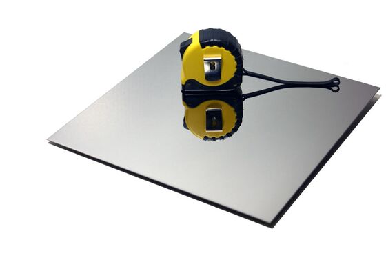 Giá tốt Tấm trang trí bằng thép không gỉ gương 8k Ss304 201 trực tuyến