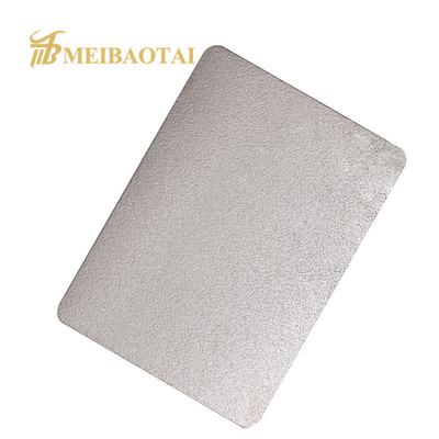 Tấm ốp tường bằng thép không gỉ dập nổi màu bạc Độ dày 0,85mm