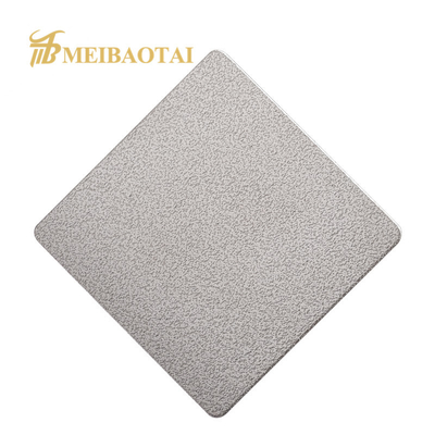 Tấm thép không gỉ chạm nổi màu bạc có rãnh 1219x2438mm